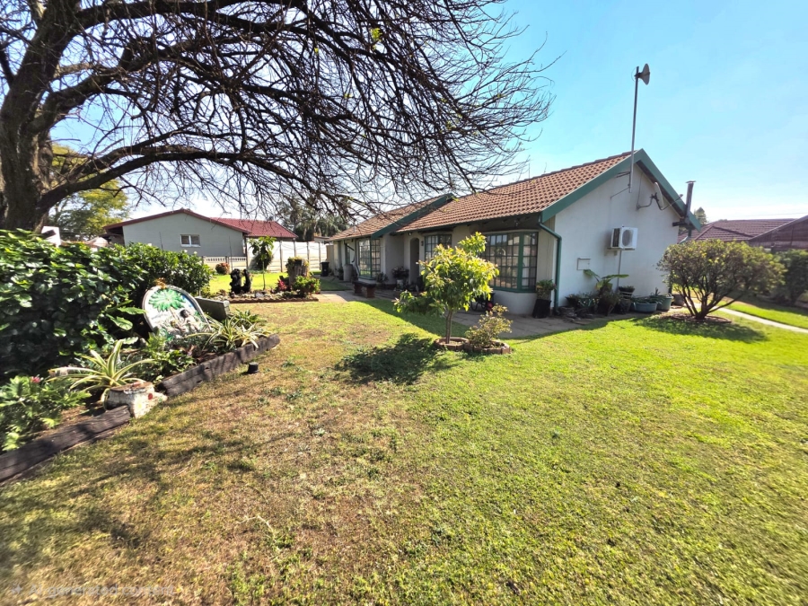 3 Bedroom Property for Sale in Heuweloord Gauteng