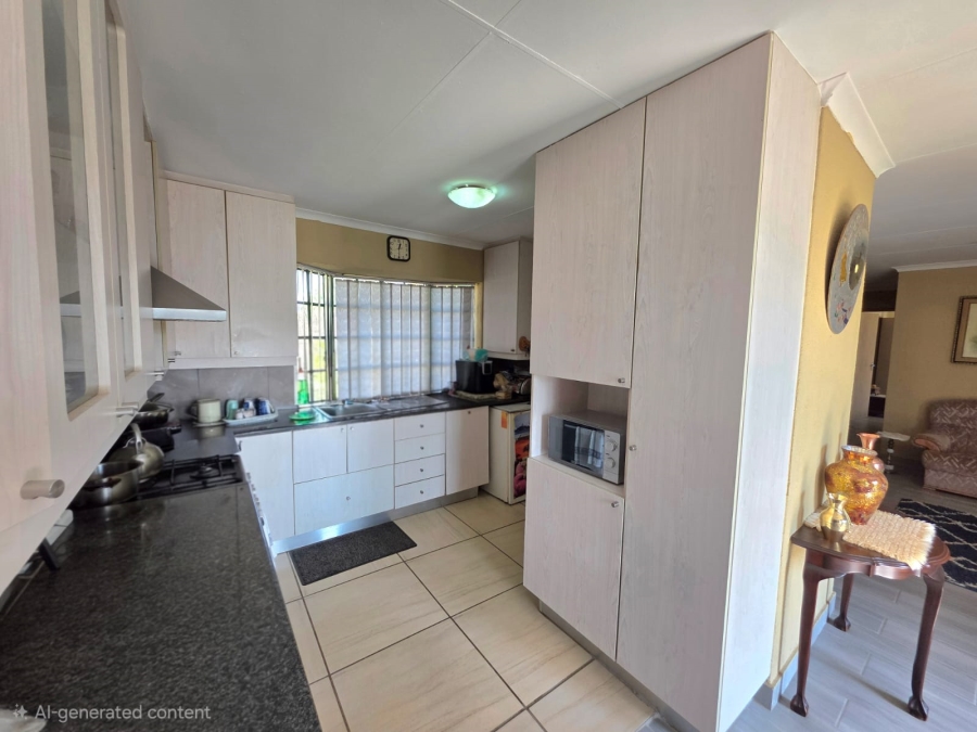 3 Bedroom Property for Sale in Heuweloord Gauteng