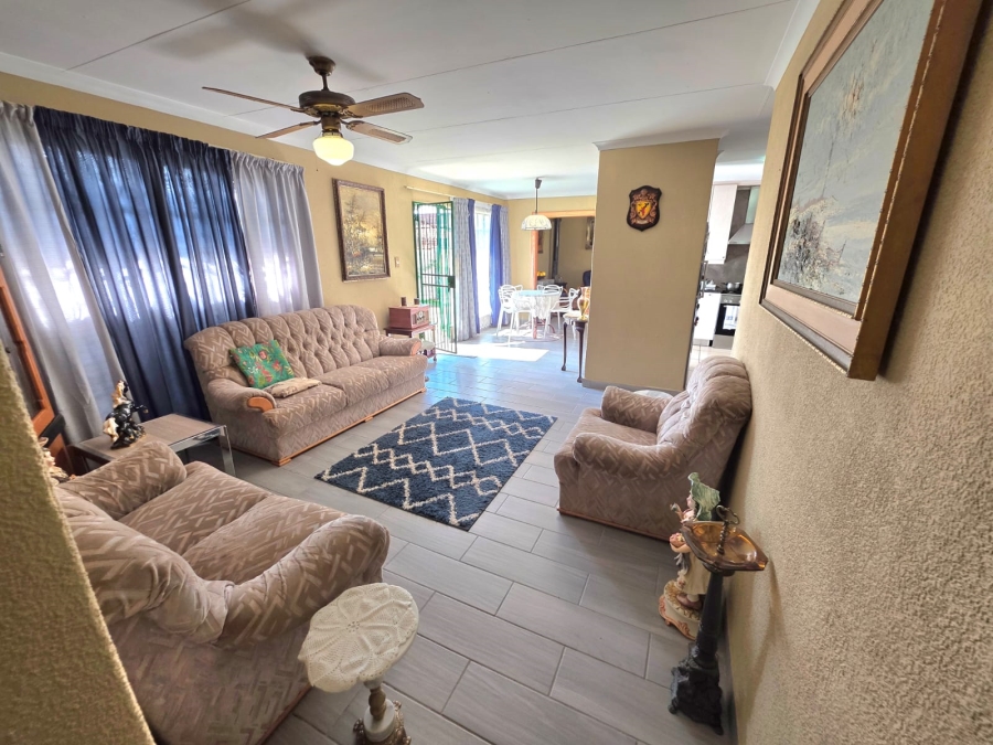 3 Bedroom Property for Sale in Heuweloord Gauteng