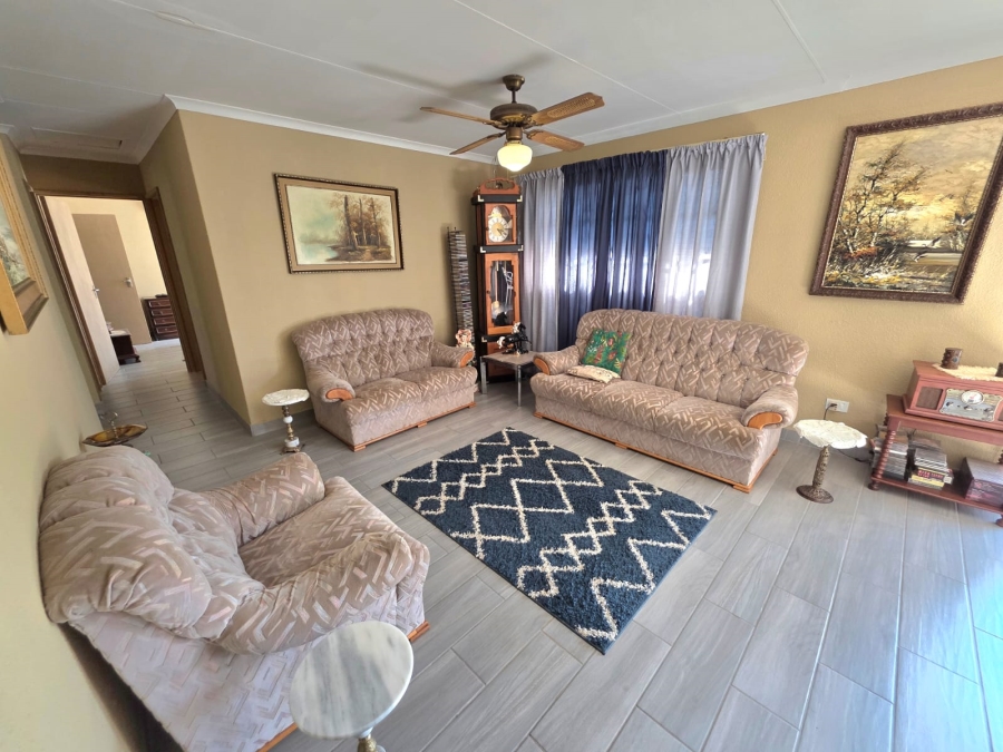 3 Bedroom Property for Sale in Heuweloord Gauteng