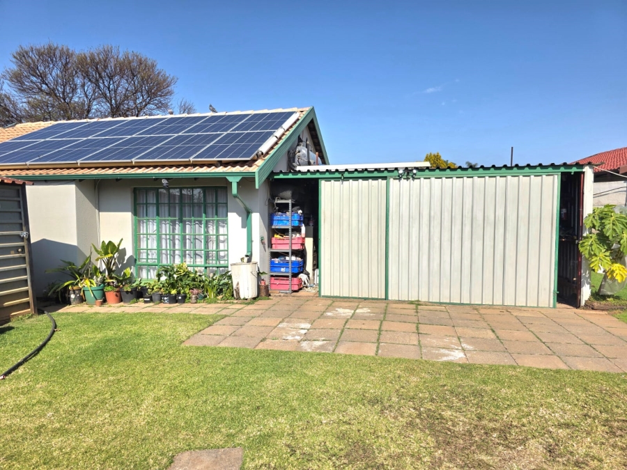 3 Bedroom Property for Sale in Heuweloord Gauteng