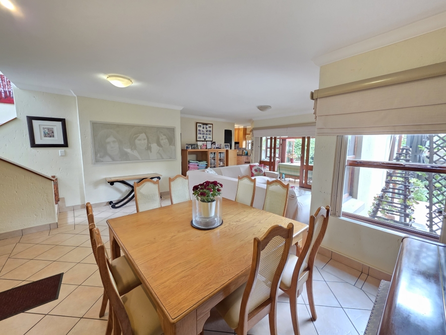 To Let 5 Bedroom Property for Rent in Woodhill Estate Gauteng