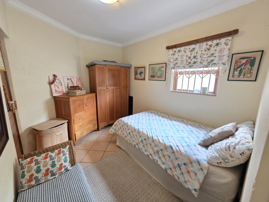To Let 5 Bedroom Property for Rent in Woodhill Estate Gauteng