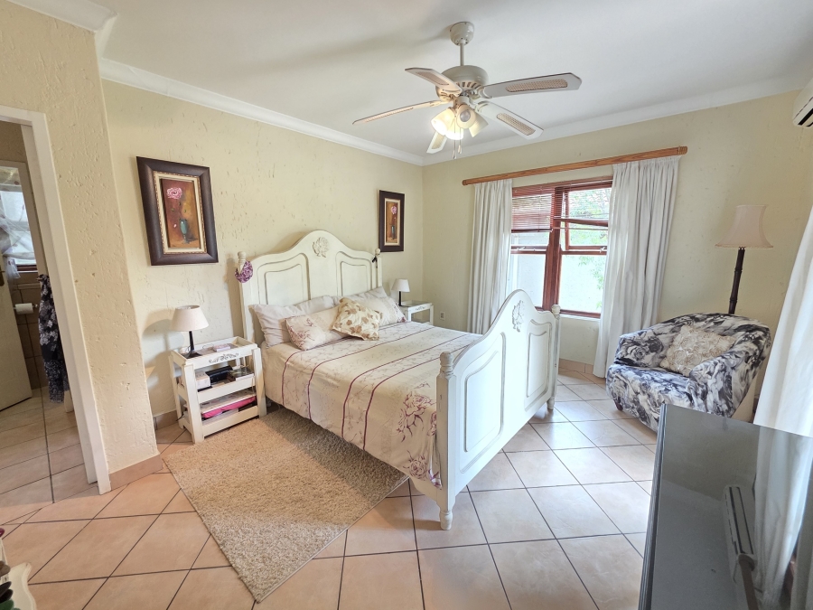 To Let 5 Bedroom Property for Rent in Woodhill Estate Gauteng