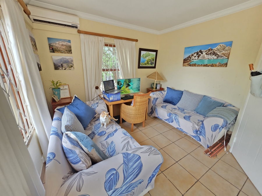 To Let 5 Bedroom Property for Rent in Woodhill Estate Gauteng