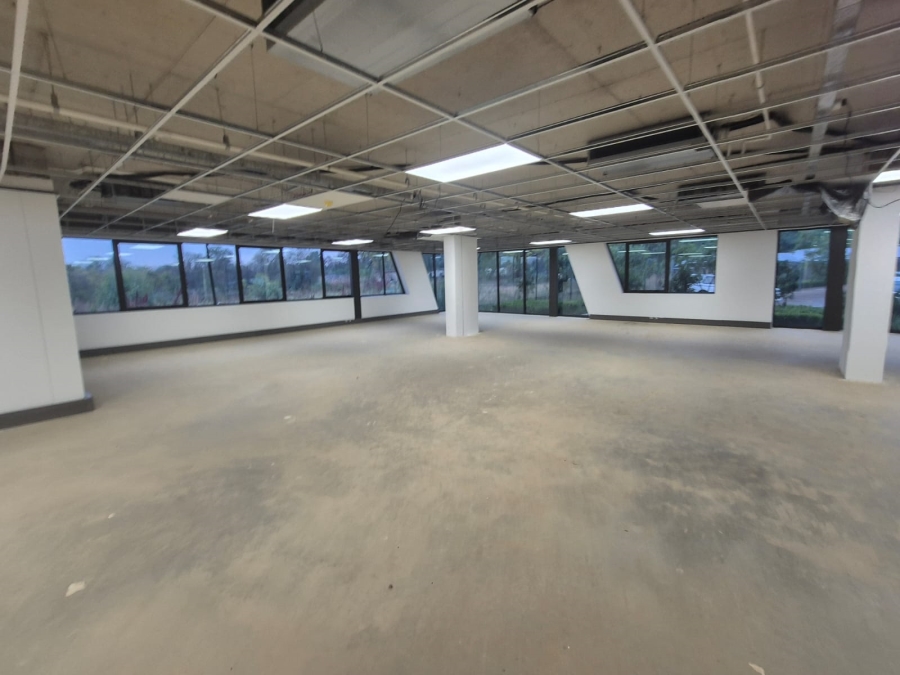 To Let Commercial Property for Rent in Die Hoewes Gauteng
