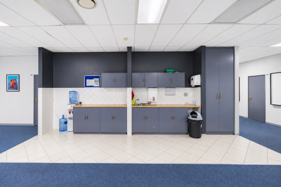 Commercial Property for Sale in Randjespark Gauteng