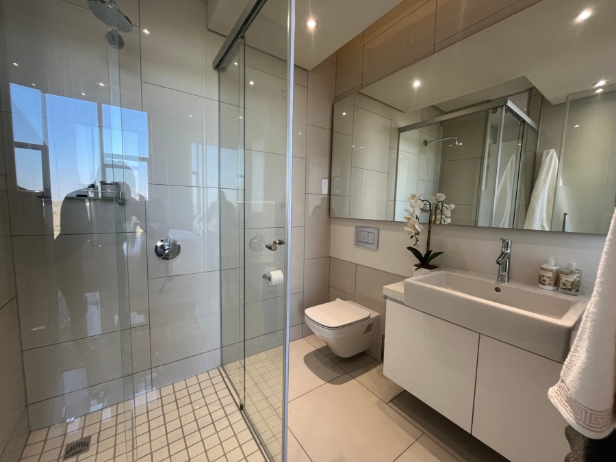 To Let 2 Bedroom Property for Rent in Sandhurst Gauteng