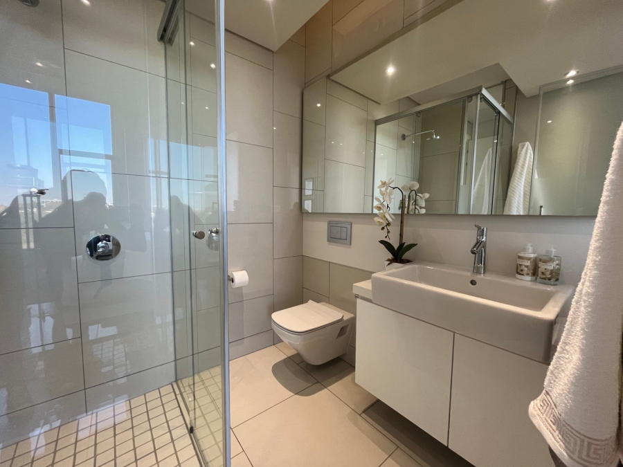 To Let 2 Bedroom Property for Rent in Sandhurst Gauteng