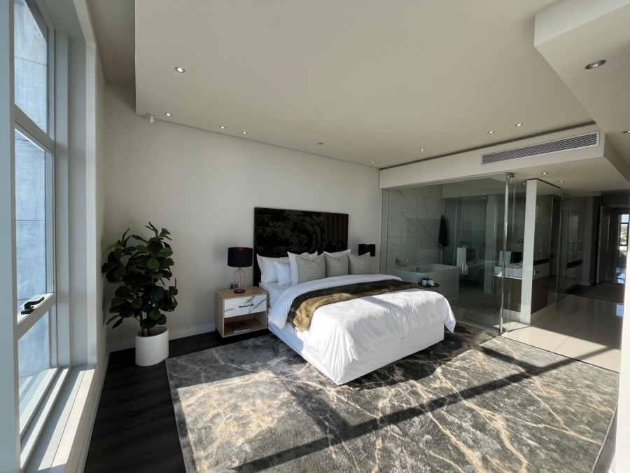 To Let 2 Bedroom Property for Rent in Sandhurst Gauteng