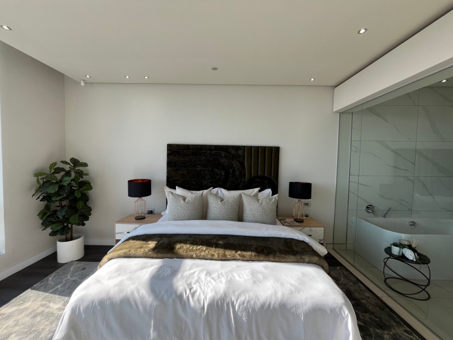 To Let 2 Bedroom Property for Rent in Sandhurst Gauteng