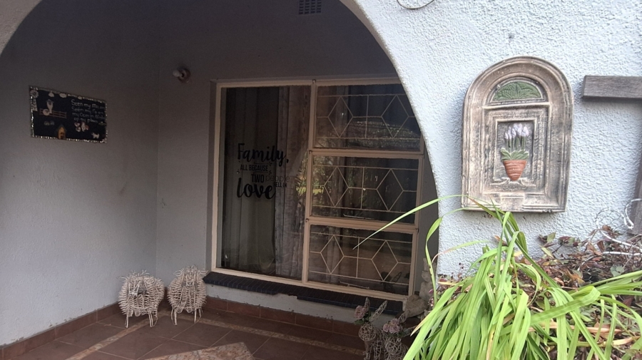 4 Bedroom Property for Sale in Vaalview Gauteng