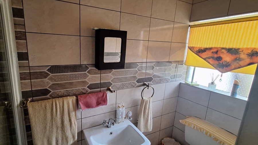 4 Bedroom Property for Sale in Vaalview Gauteng