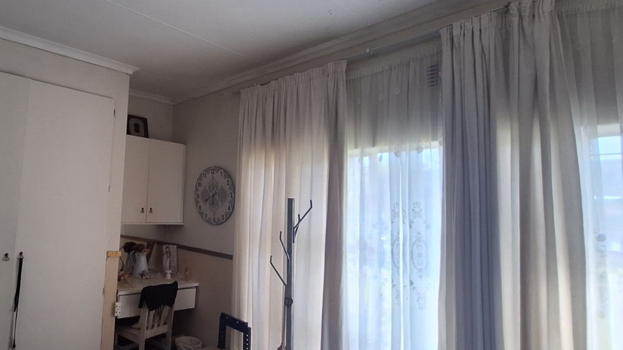 4 Bedroom Property for Sale in Vaalview Gauteng