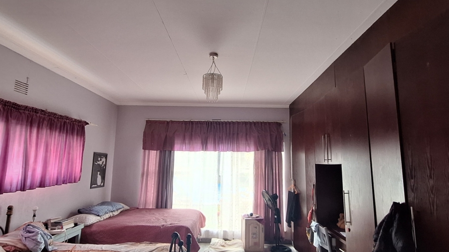 4 Bedroom Property for Sale in Vaalview Gauteng