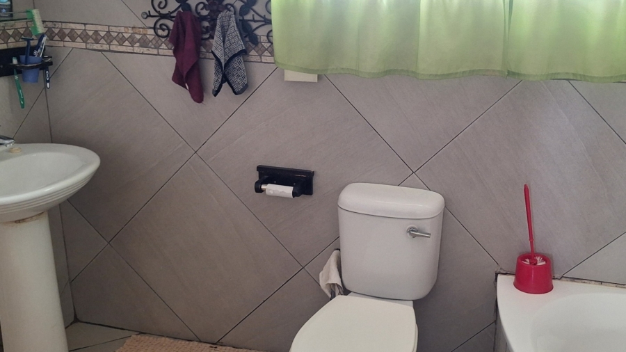4 Bedroom Property for Sale in Vaalview Gauteng