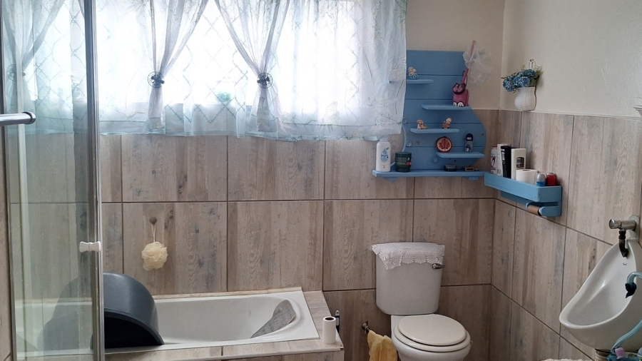 4 Bedroom Property for Sale in Vaalview Gauteng