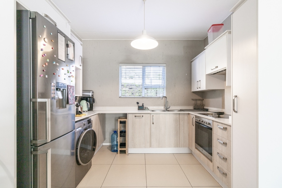 To Let 2 Bedroom Property for Rent in Paulshof Gauteng