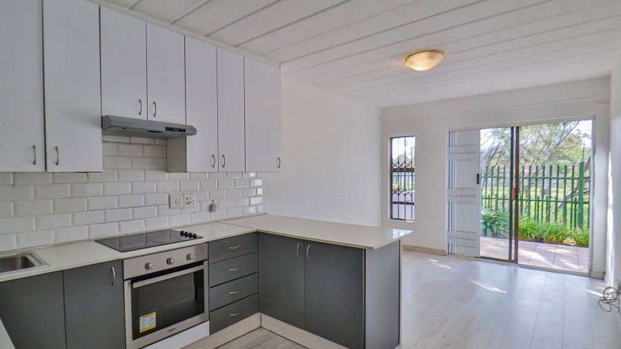 1 Bedroom Property for Sale in Morningside Gauteng