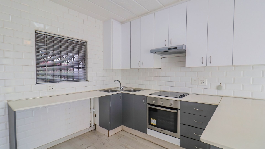 1 Bedroom Property for Sale in Morningside Gauteng