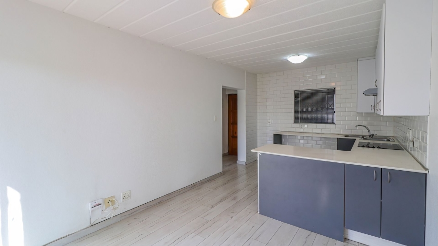 1 Bedroom Property for Sale in Morningside Gauteng