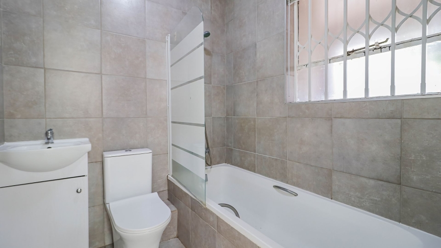 1 Bedroom Property for Sale in Morningside Gauteng