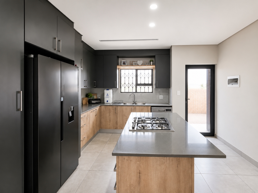 2 Bedroom Property for Sale in Die Hoewes Gauteng