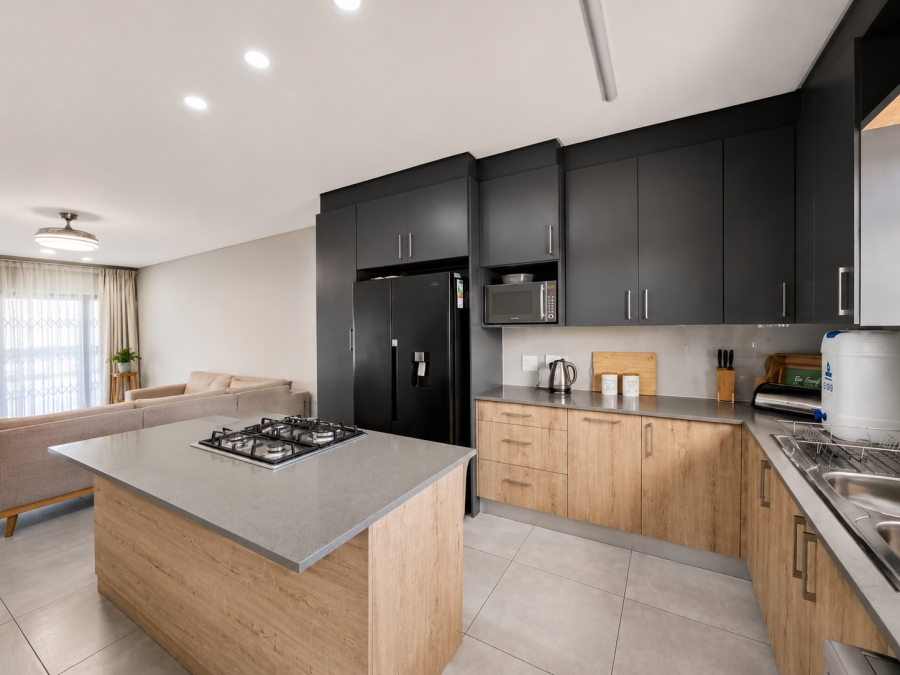 2 Bedroom Property for Sale in Die Hoewes Gauteng