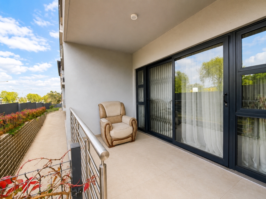 2 Bedroom Property for Sale in Die Hoewes Gauteng