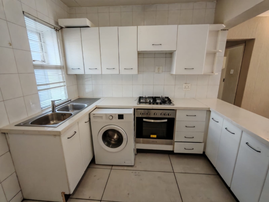To Let 2 Bedroom Property for Rent in Morningside Gauteng
