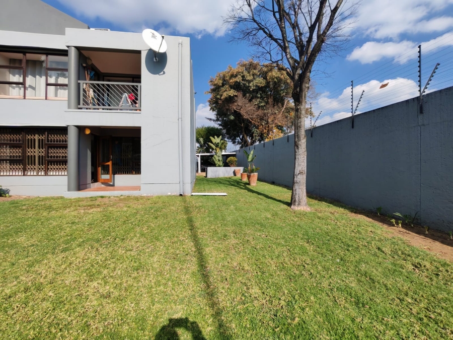 To Let 2 Bedroom Property for Rent in Morningside Gauteng