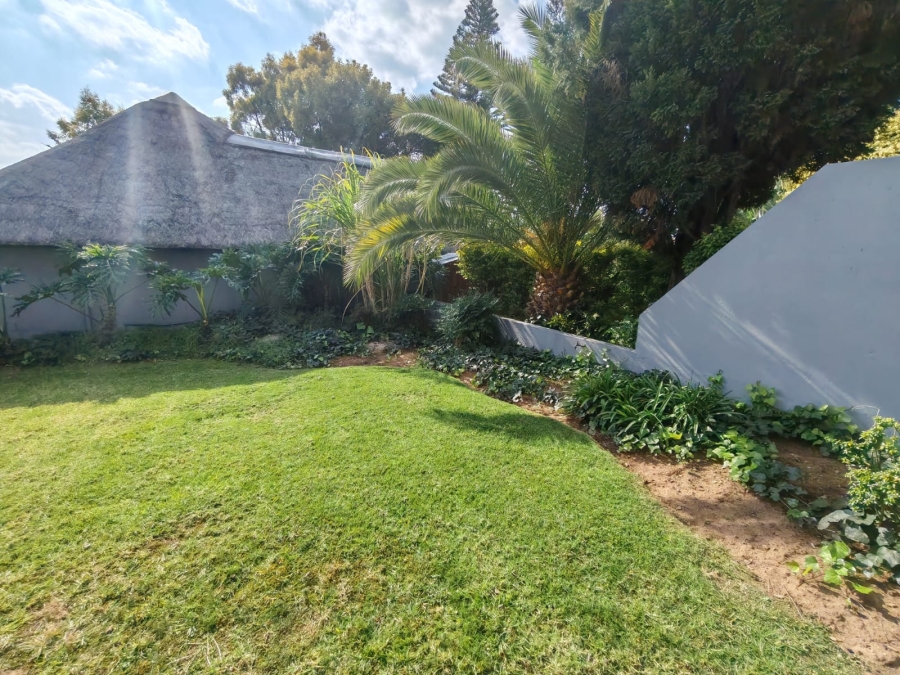 To Let 2 Bedroom Property for Rent in Morningside Gauteng