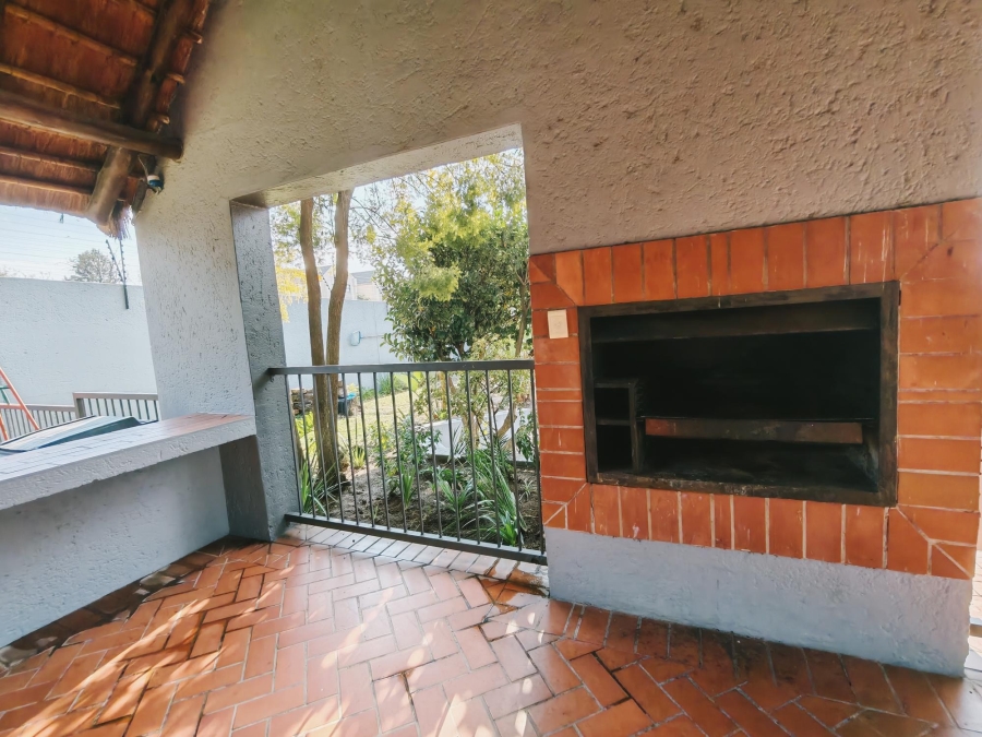 To Let 2 Bedroom Property for Rent in Morningside Gauteng