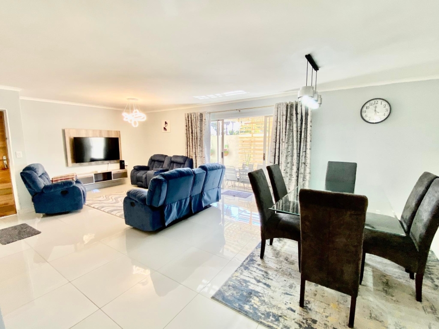 To Let 3 Bedroom Property for Rent in Morningside Gauteng