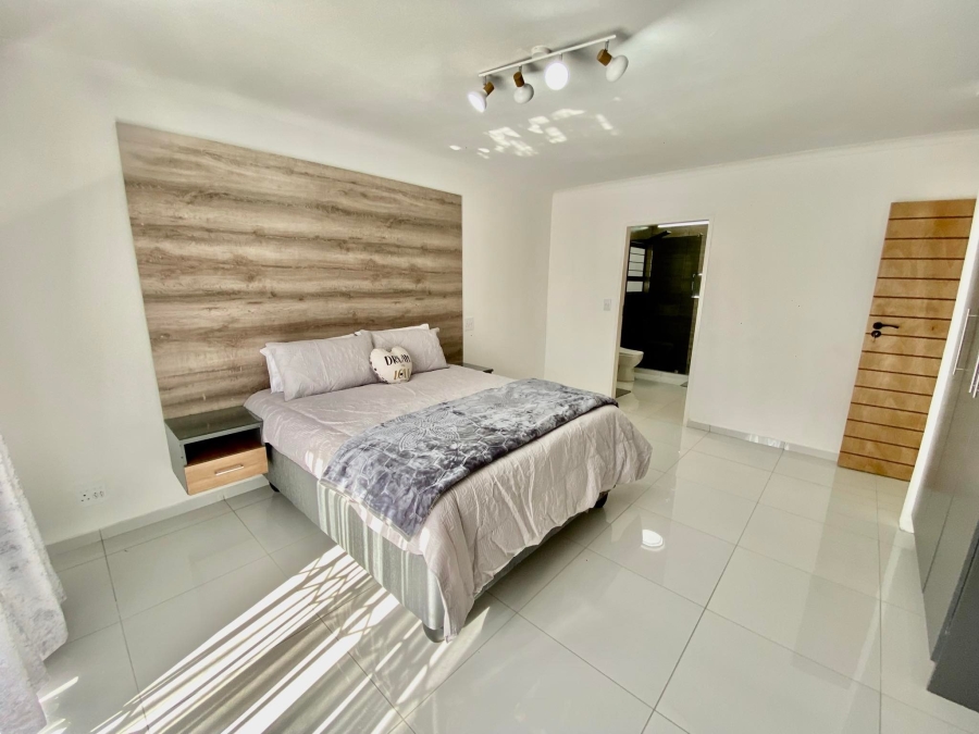 To Let 3 Bedroom Property for Rent in Morningside Gauteng