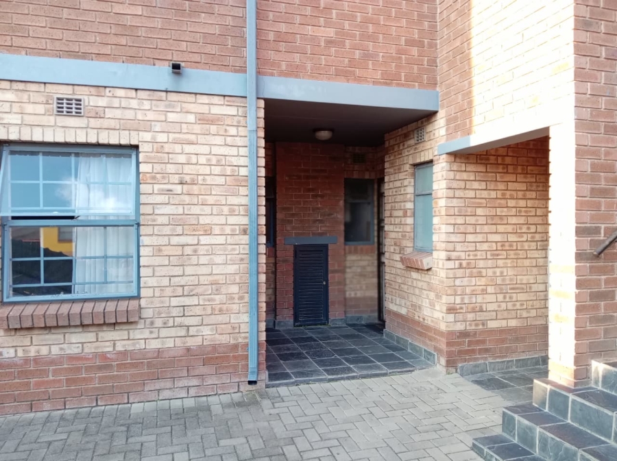 To Let 1 Bedroom Property for Rent in Noordwyk Gauteng