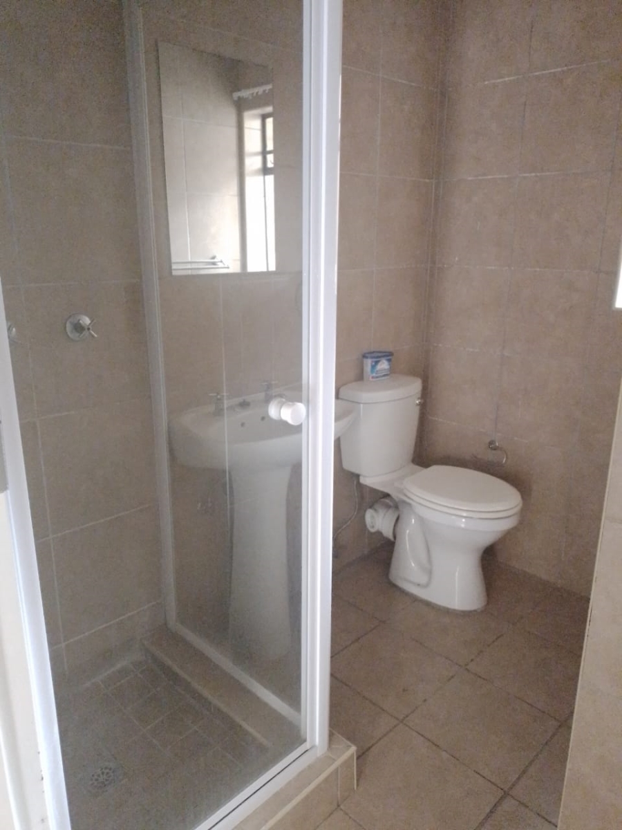 To Let 1 Bedroom Property for Rent in Noordwyk Gauteng
