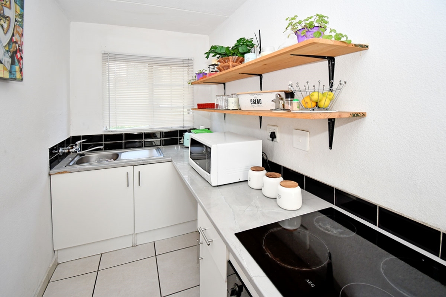 1 Bedroom Property for Sale in Sharonlea Gauteng