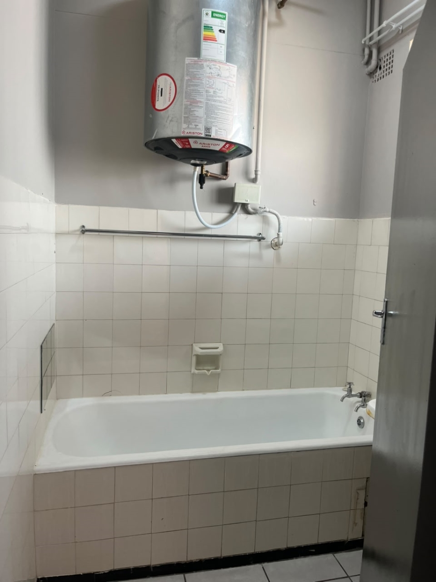 To Let 1 Bedroom Property for Rent in Primrose Gauteng