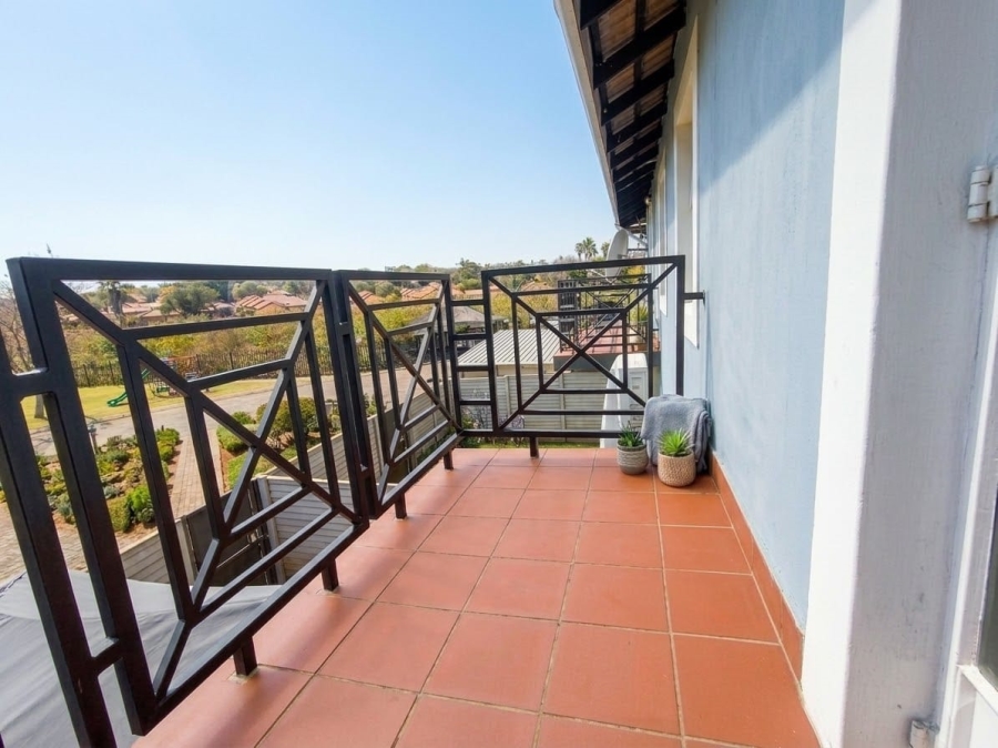 2 Bedroom Property for Sale in Weltevreden Park Gauteng