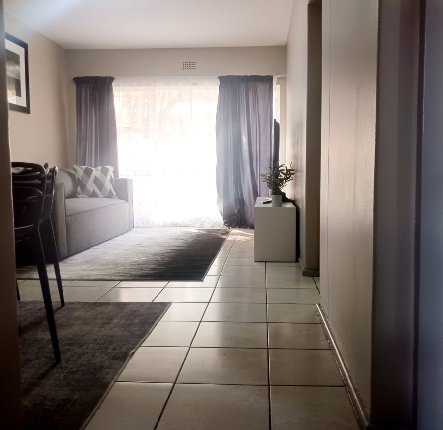 1 Bedroom Property for Sale in Windsor East Gauteng
