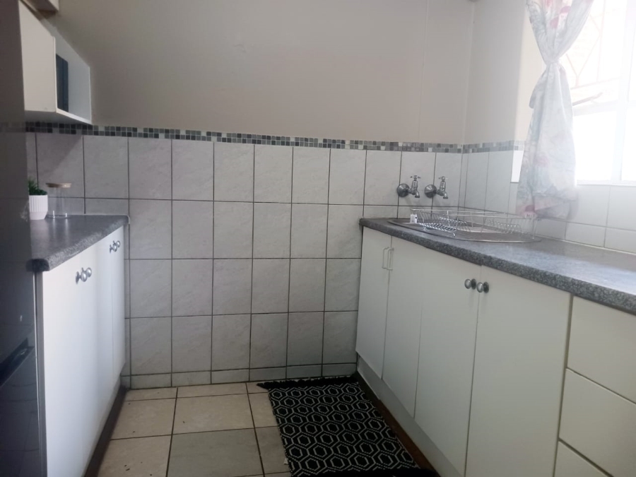 1 Bedroom Property for Sale in Windsor East Gauteng