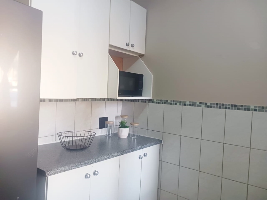 1 Bedroom Property for Sale in Windsor East Gauteng