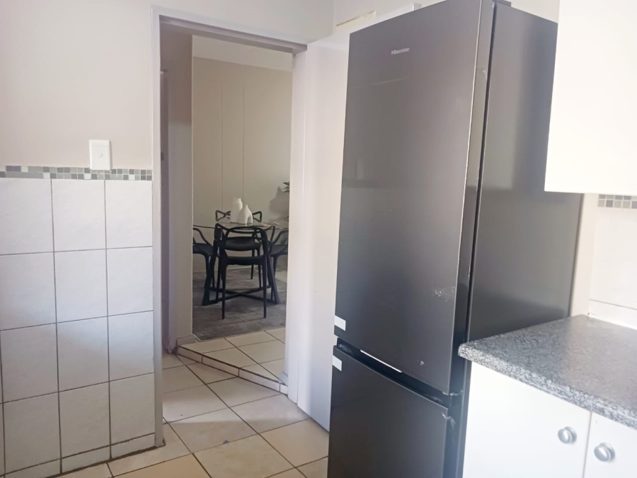 1 Bedroom Property for Sale in Windsor East Gauteng