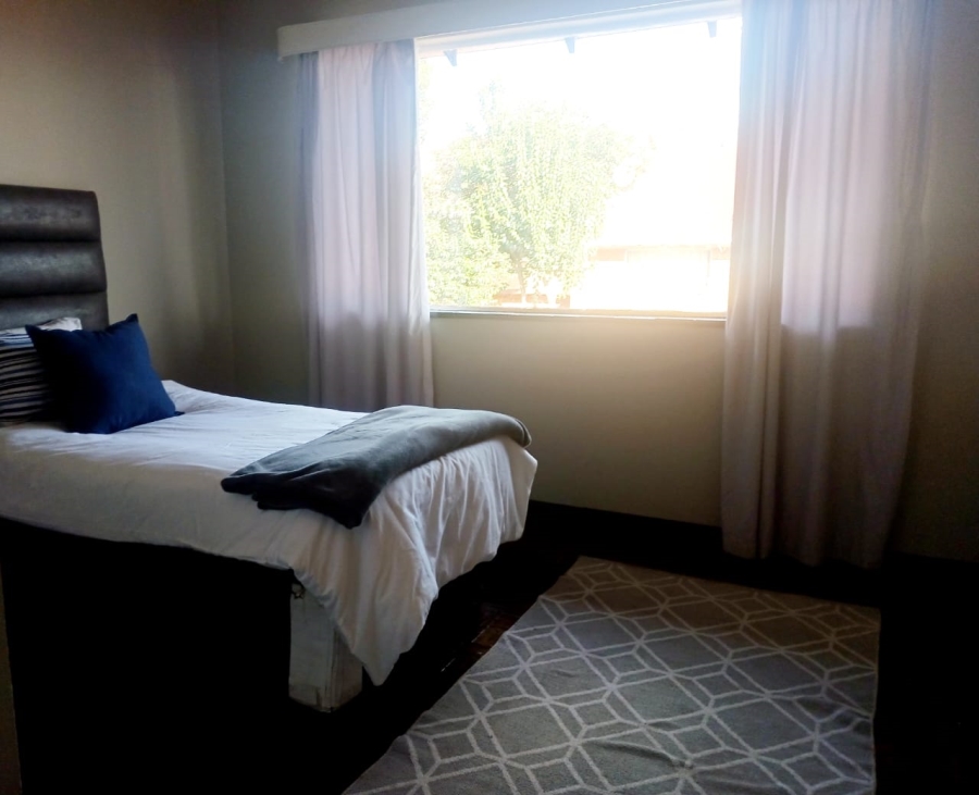 2 Bedroom Property for Sale in Windsor East Gauteng