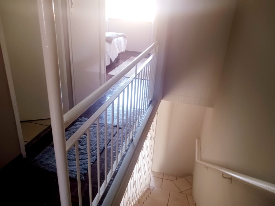 2 Bedroom Property for Sale in Windsor East Gauteng