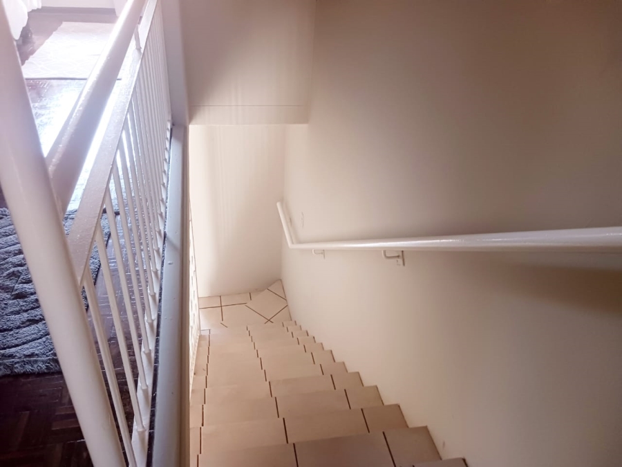 2 Bedroom Property for Sale in Windsor East Gauteng