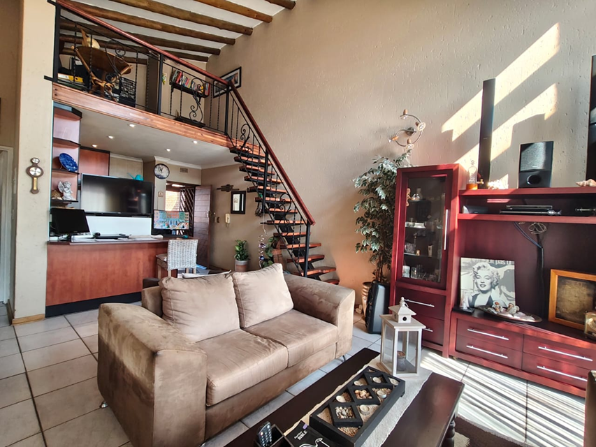 2 Bedroom Property for Sale in New Redruth Gauteng