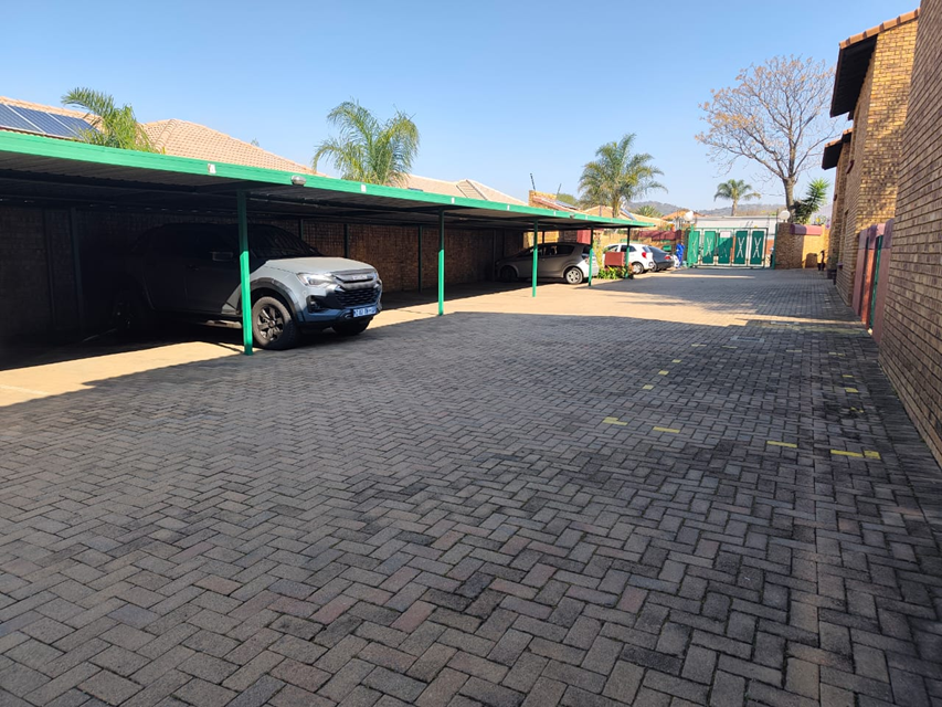 2 Bedroom Property for Sale in New Redruth Gauteng