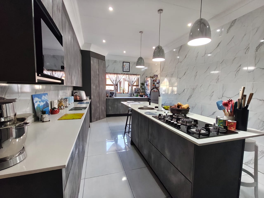 3 Bedroom Property for Sale in New Redruth Gauteng
